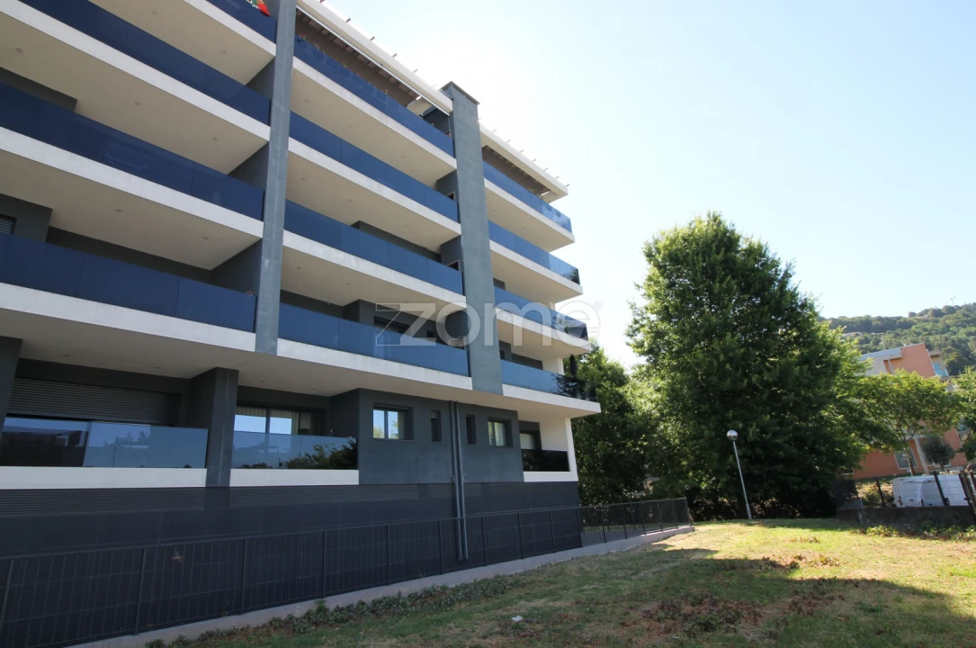 Apartamento T2 para Arrendamento em Nogueiró e Tenões Foto 20