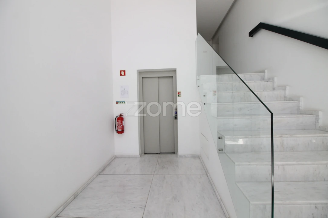 Apartamento T2 para Arrendamento em Nogueiró e Tenões Foto 22
