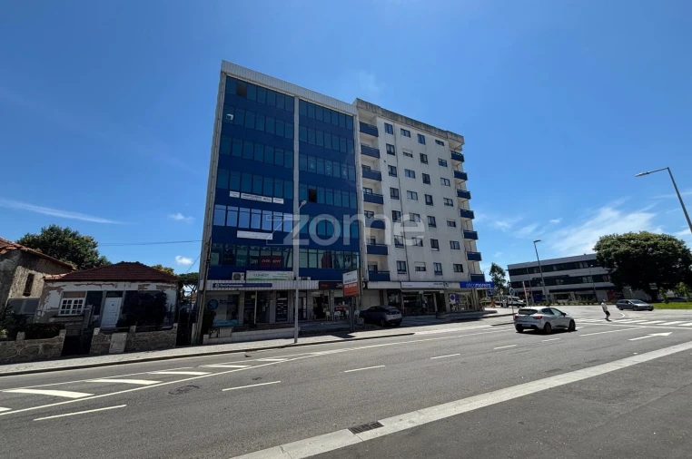 Apartamento T1 para Venda em Moreira Foto 19