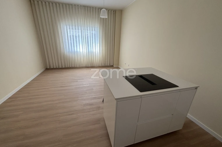 Apartamento T1 para Venda em Moreira Foto 11