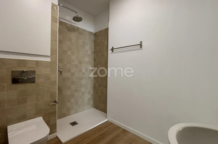Apartamento T1 para Venda em Moreira Foto 15