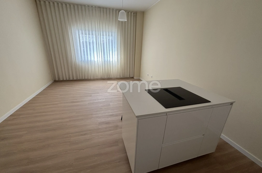 Apartamento T1 para Venda em Moreira Foto 11