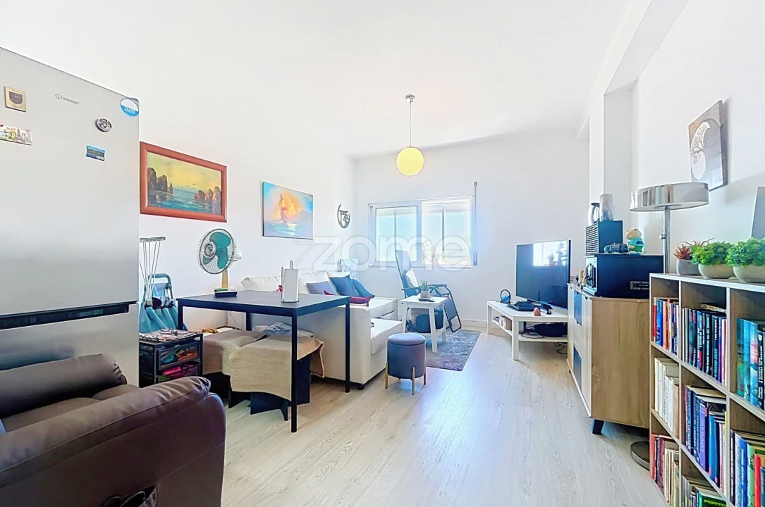Apartamento T1 para Venda em Buarcos Foto 1