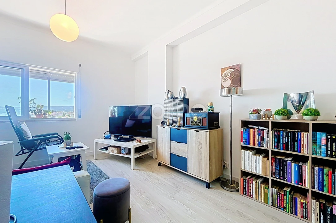 Apartamento T1 para Venda em Buarcos Foto 12