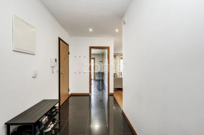 Apartamento T2 para Arrendamento em Carcavelos e Parede