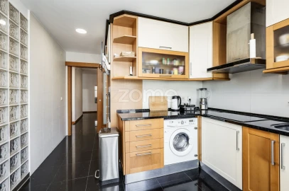 Apartamento T2 para Arrendamento em Carcavelos e Parede