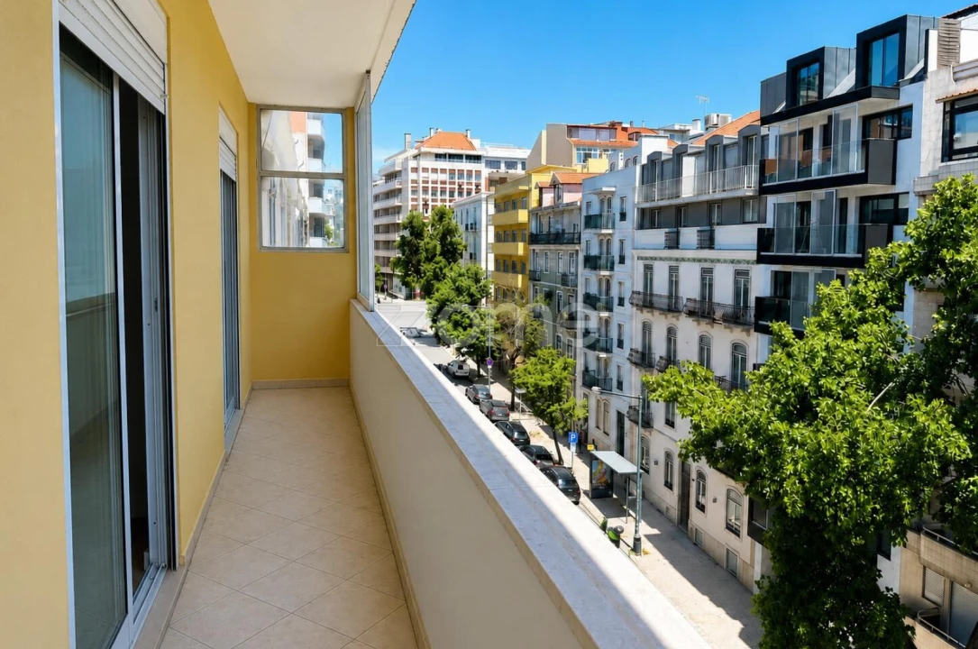 Apartamento T3 para Arrendamento em Santo António Foto 4