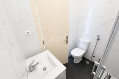 Apartamento T3 para Arrendamento em Santo António