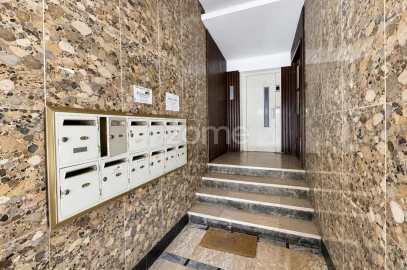 Apartamento T3 para Arrendamento em Santo António