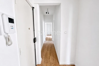 Apartamento T3 para Arrendamento em Santo António