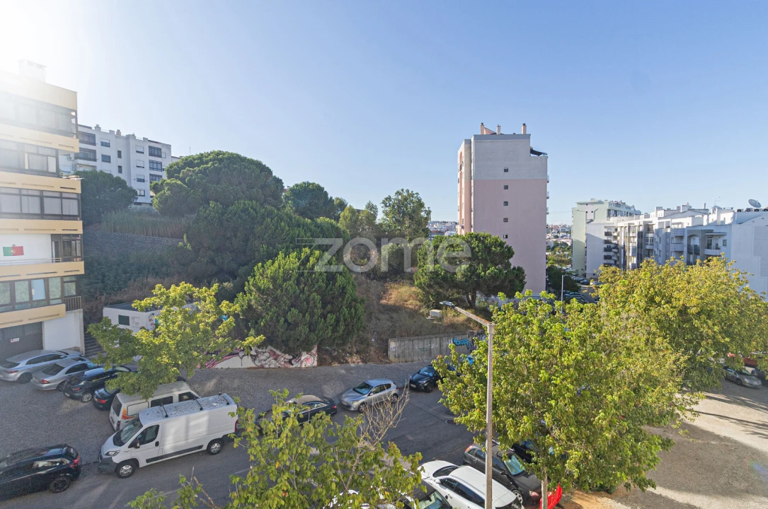 Apartamento T2 para Venda em Laranjeiro e Feijó Foto 23