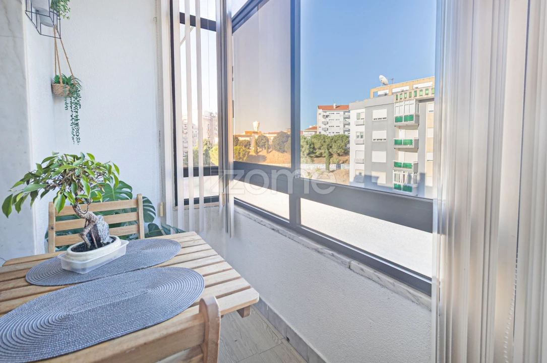 Apartamento T2 para Venda em Laranjeiro e Feijó Foto 16