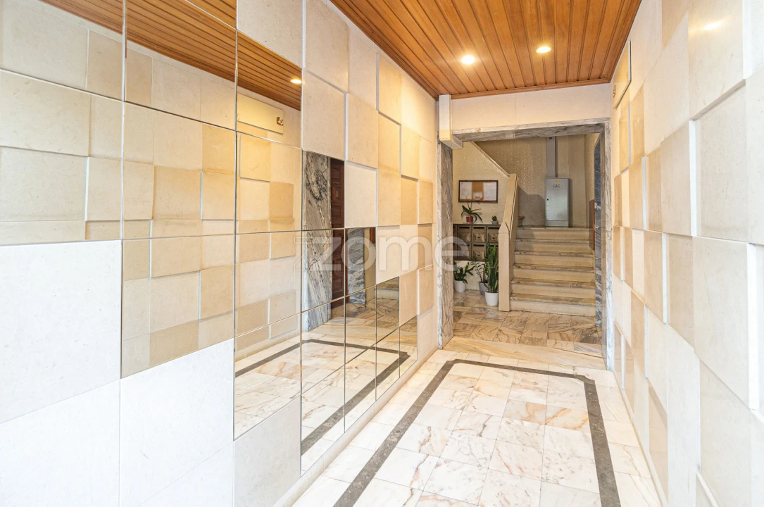 Apartamento T2 para Venda em Laranjeiro e Feijó Foto 19
