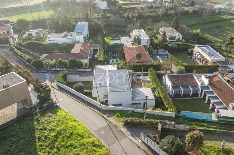 Moradia T5 para Venda em Nogueiró e Tenões Foto 50