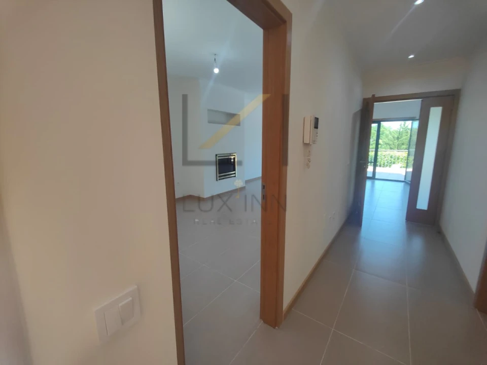 Moradia T3 para Venda em Guia Foto 30