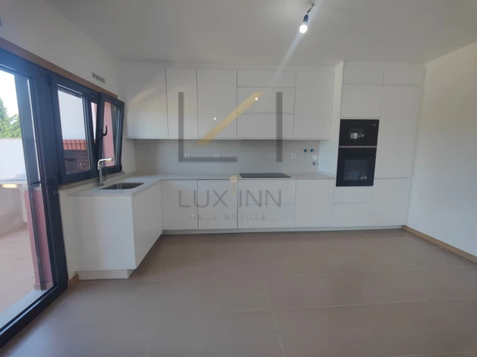 Moradia T3 para Venda em Guia Foto 10