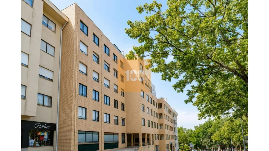 Apartamento T2 para Venda em Lordelo do Ouro e Massarelos Foto 15