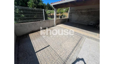 Moradia T3 para Venda em Perozelo