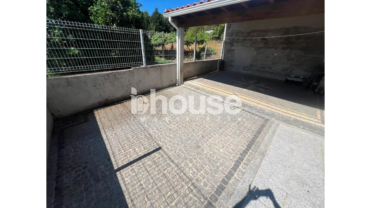 Moradia T3 para Venda em Perozelo Foto 17