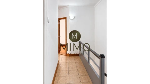 Apartamento T2 para Arrendamento em Buarcos