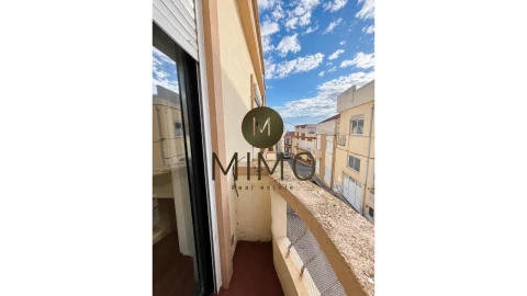 Apartamento T2 para Arrendamento em Buarcos