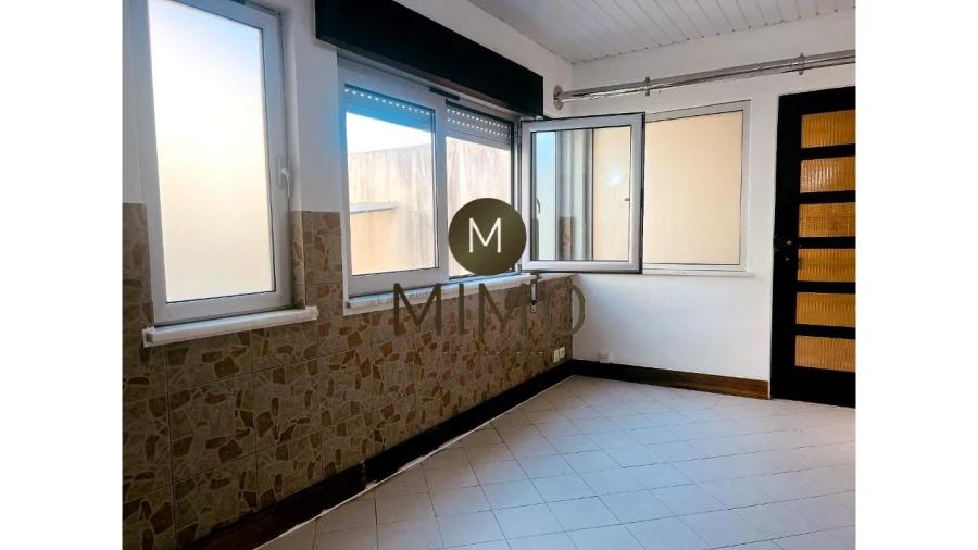 Apartamento T2 para Arrendamento em Buarcos Foto 6
