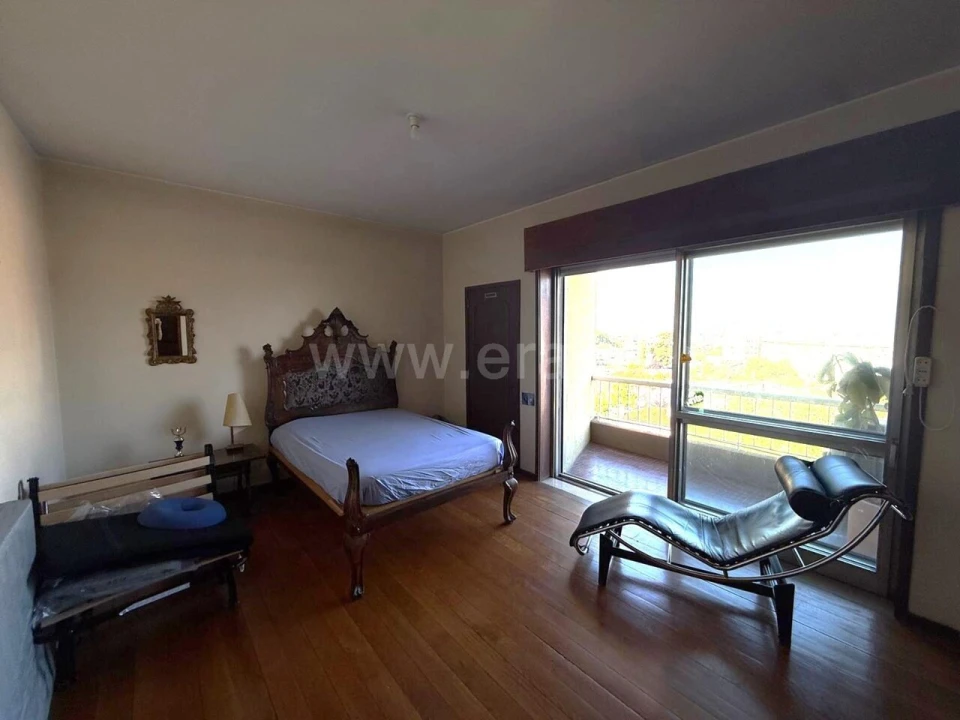 Apartamento T4 para Venda em Bonfim Foto 5