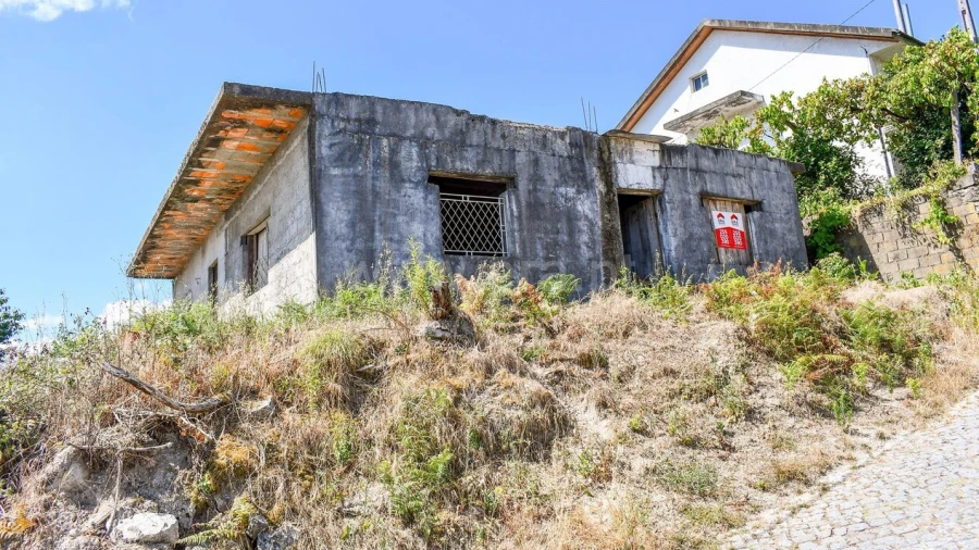 Terreno para Venda em Sobretamega
