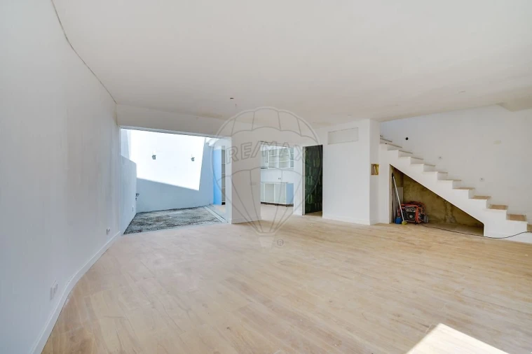Moradia T3 para Venda em Oeiras e São Julião da Barra, Paço de Arcos e Caxias Foto 2