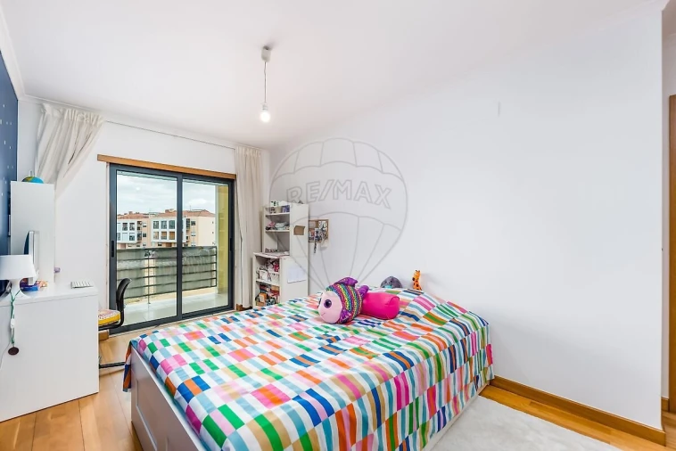 Apartamento T3 para Venda em Quinta do Anjo Foto 14