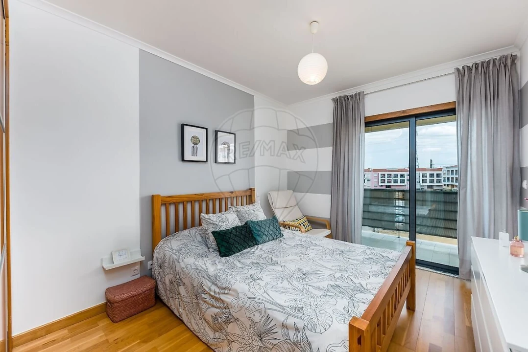 Apartamento T3 para Venda em Quinta do Anjo Foto 12
