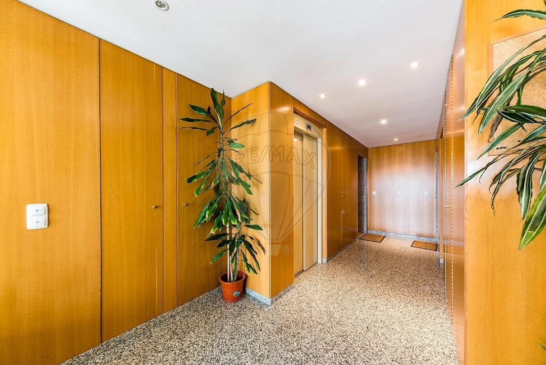 Apartamento T3 para Venda em Quinta do Anjo Foto 31