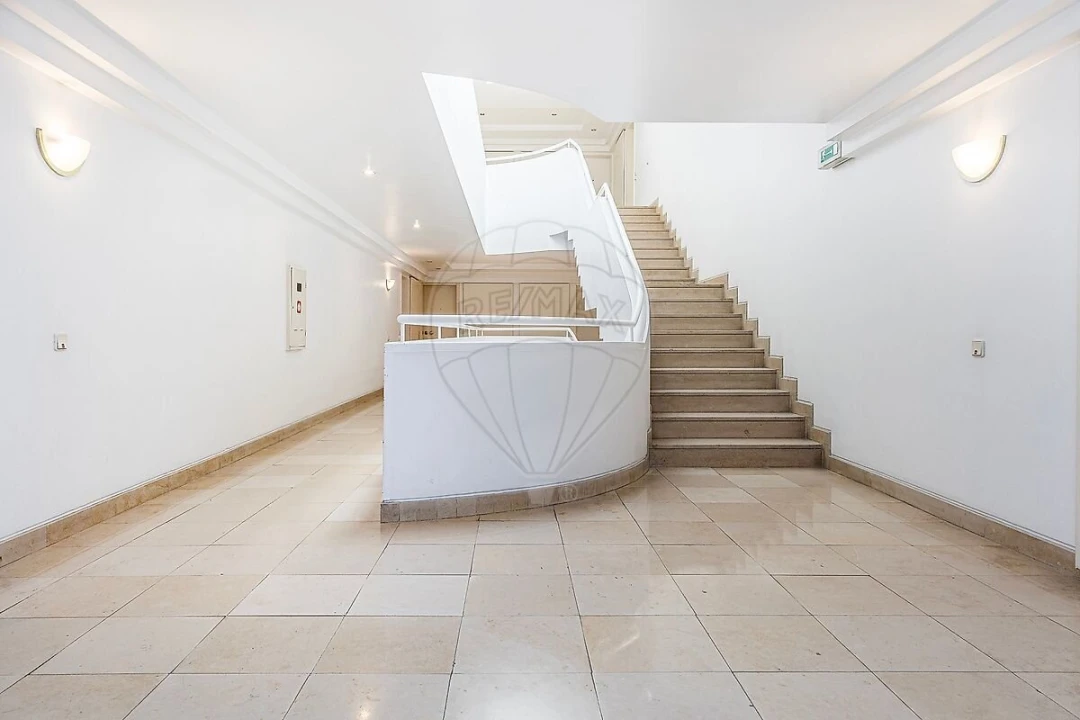Apartamento T2 para Venda em Lumiar Foto 29