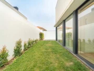 Moradia T4 para Venda em Canidelo