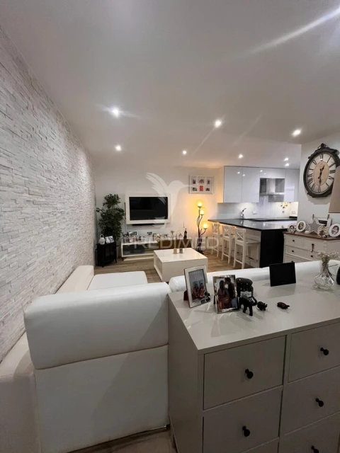 Apartamento T2 para Venda em Campolide