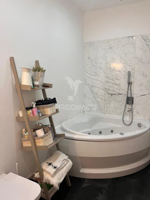 Apartamento T2 para Venda em Campolide