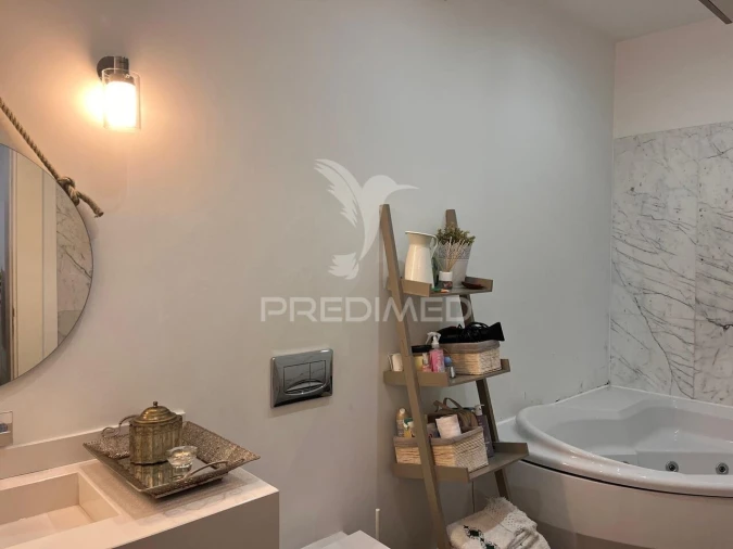 Apartamento T2 para Venda em Campolide Foto 21