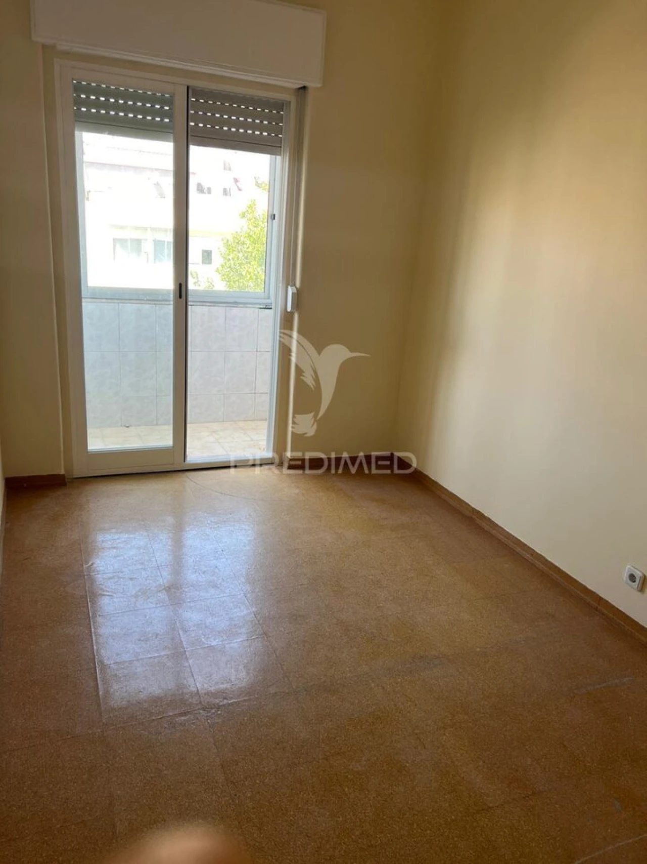 Apartamento T2 para Venda em Benfica Foto 3