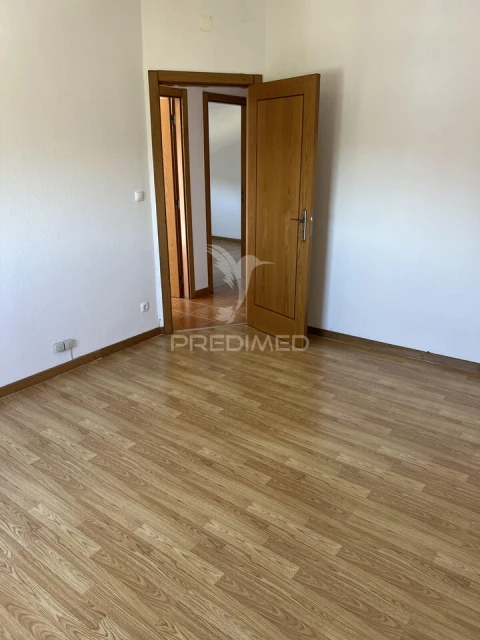 Apartamento T2 para Venda em Mina de Água