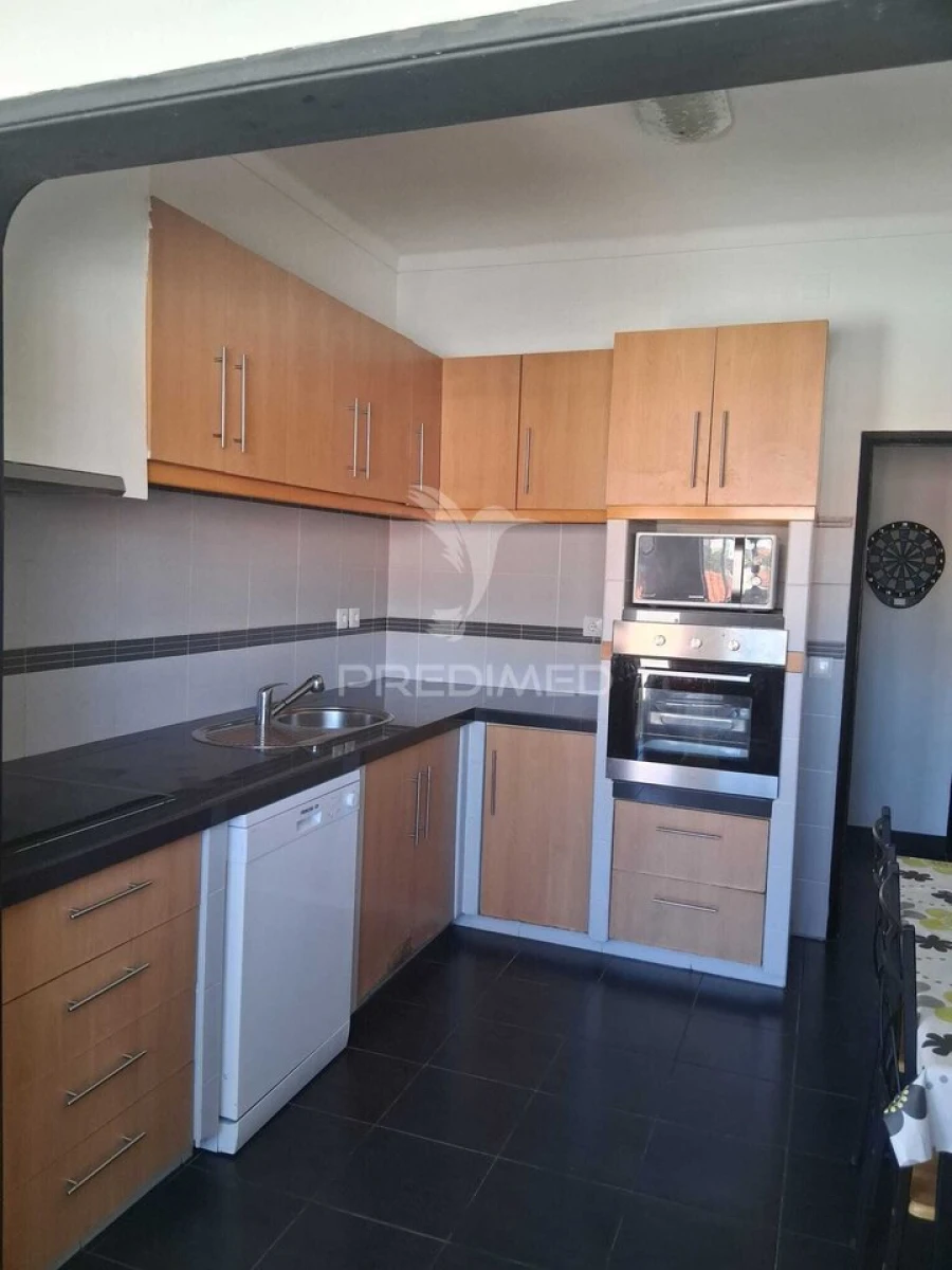 Moradia T3 para Venda em Torres Novas (Santa Maria, Salvador e Santiago) Foto 8