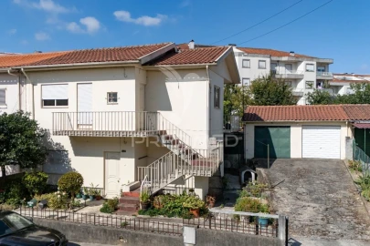 Moradia T2 para Venda em Urgezes