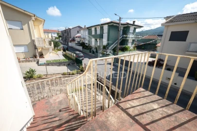 Moradia T2 para Venda em Urgezes