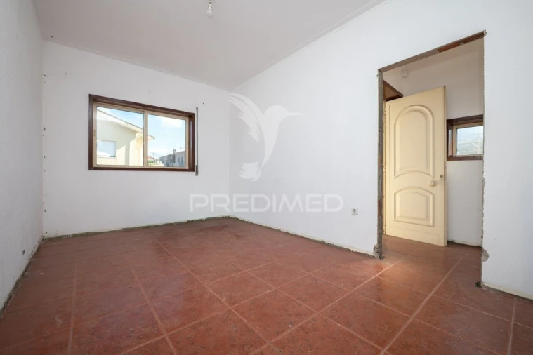Moradia T2 para Venda em Urgezes Foto 20