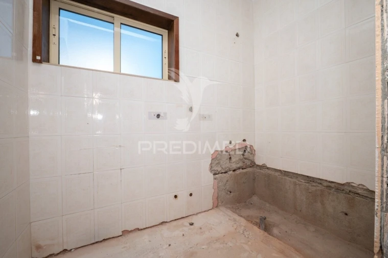Moradia T2 para Venda em Urgezes Foto 13