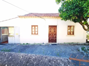 Moradia T3 para Venda em Chãos