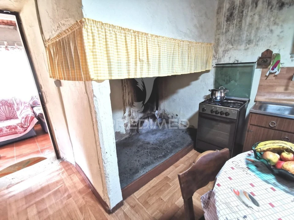 Moradia T3 para Venda em Chãos Foto 36