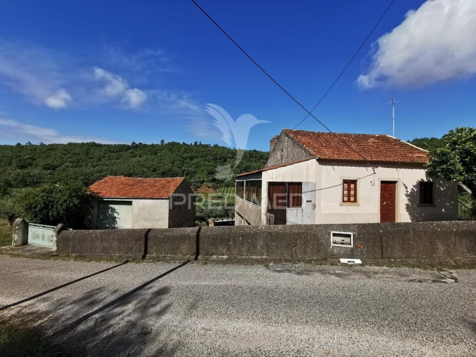Moradia T3 para Venda em Chãos Foto 10