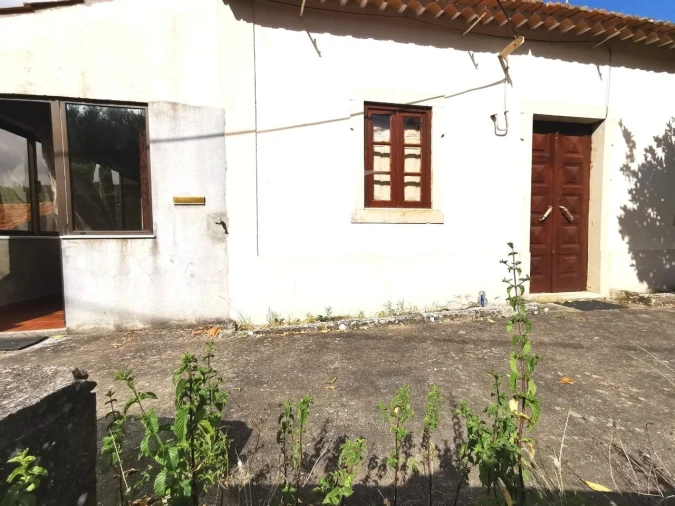 Moradia T3 para Venda em Chãos Foto 3