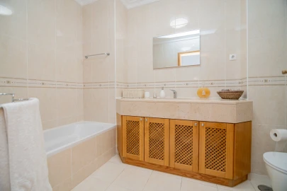 Apartamento T4 para Venda em Lagoa e Carvoeiro