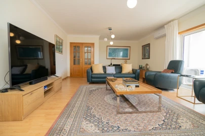 Apartamento T4 para Venda em Lagoa e Carvoeiro